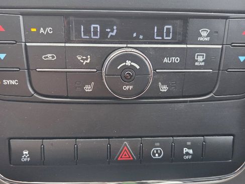 Used 2013 Jeep Grand Cherokee Laredo image 27