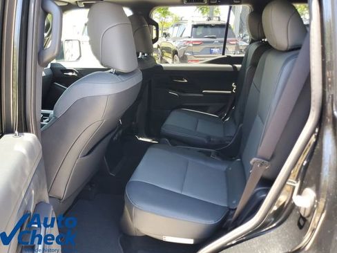 Used 2025 Lexus GX 550 w/ Accessory Package (Z1) AWD/4WD image 13