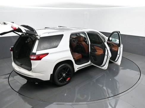 Used 2018 Chevrolet Traverse High Country w/ LPO, Floor Liner Package image 30