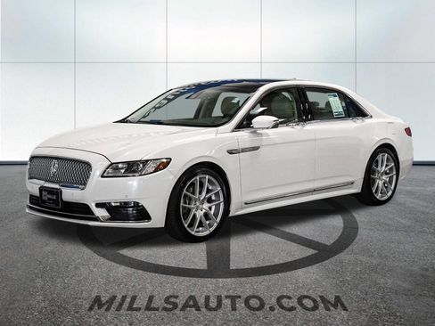 Used 2020 Lincoln Continental AWD w/ Premium Package image 2