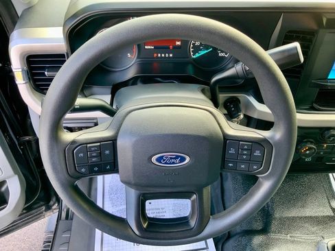 Used 2023 Ford F550 4x4 Crew Cab Super Duty image 19