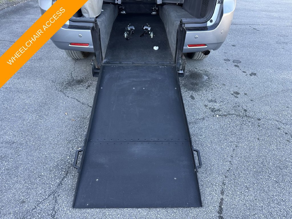 Used 2017 Toyota Sienna XLE Premium FWD image 48