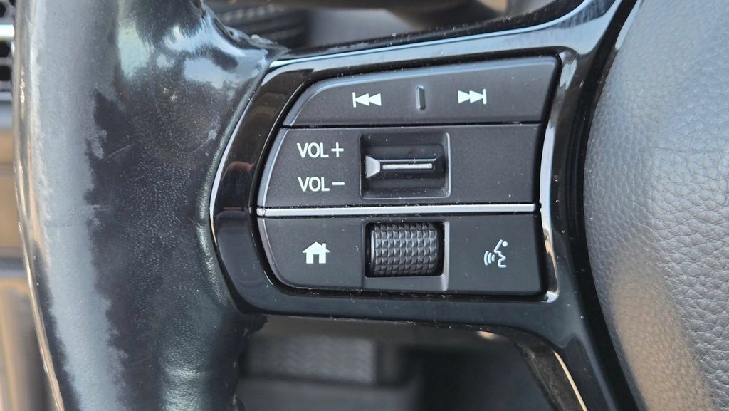 Used 2024 Honda HR-V EX-L image 18