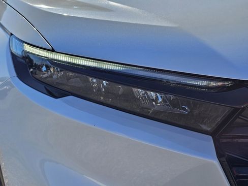 Used 2023 Honda CR-V Sport image 4