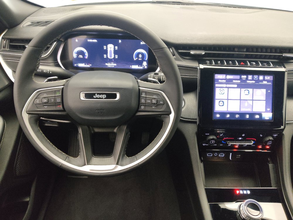 Used 2023 Jeep Grand Cherokee Altitude RWD image 22