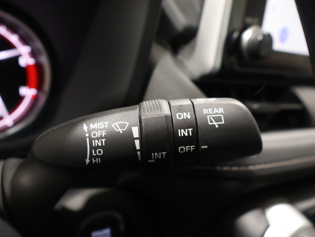 Used 2025 Toyota RAV4 XLE w/ Convenience Package AWD/4WD image 40