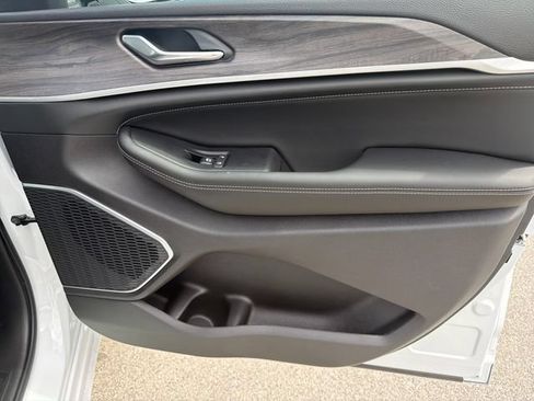 New 2026 Jeep Grand Cherokee L Limited AWD/4WD image 31