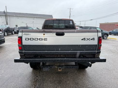 Used 1997 Dodge Ram 2500 Truck 4x4 Club Cab image 4