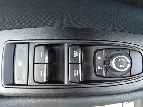 Used 2025 Subaru Outback Premium w/ Popular Package #1A AWD/4WD image 14