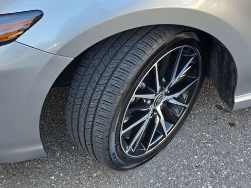 Used 2024 Toyota Camry SE image 38