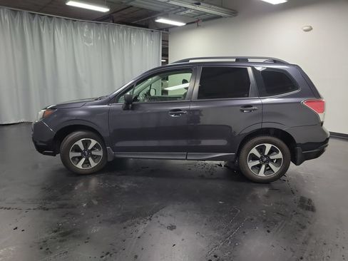 Used 2017 Subaru Forester 2.5i w/ Alloy Wheel Package AWD/4WD image 6