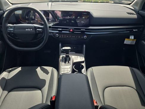 New 2026 Kia Sportage EX image 13