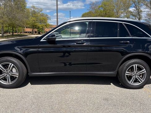 Used 2022 Mercedes-Benz GLC 300 4MATIC image 2