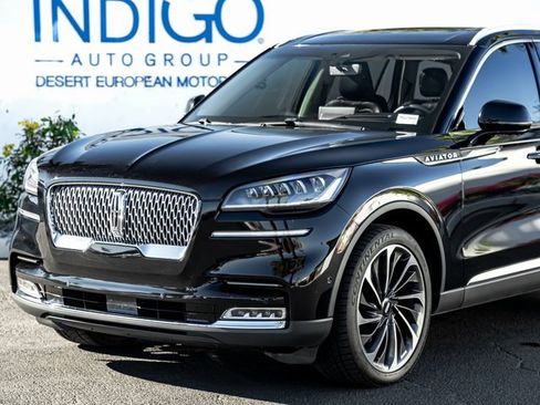 Used 2021 Lincoln Aviator Reserve w/ Equipment Group 201A image 2