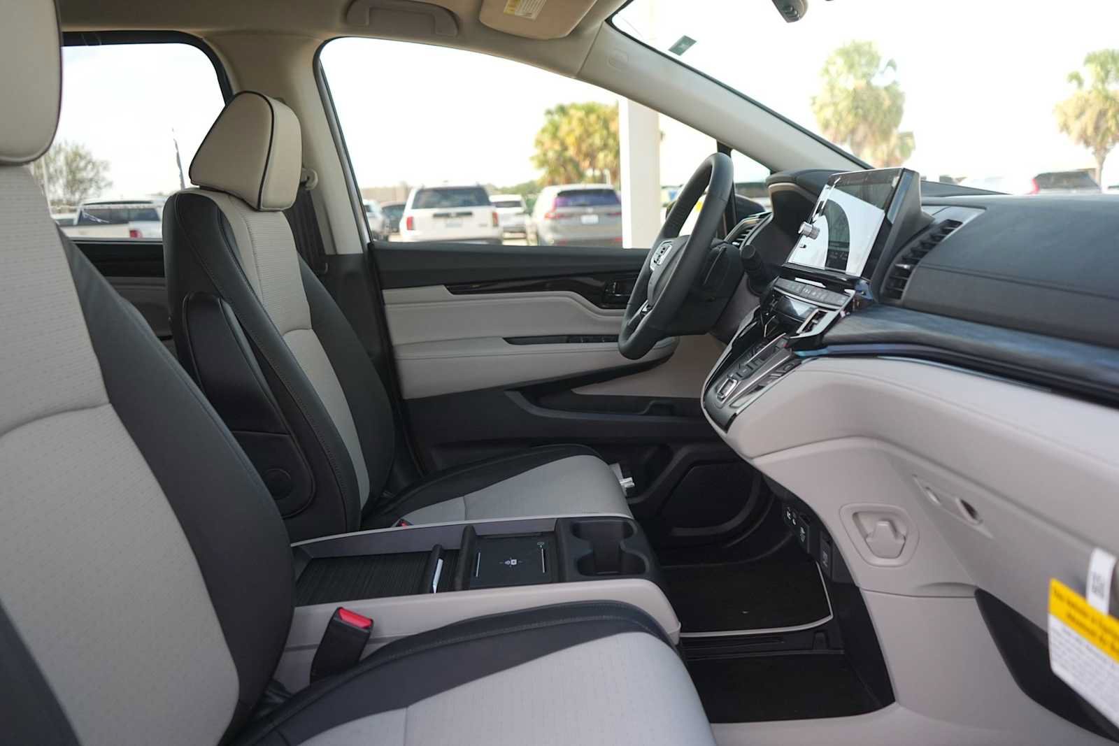 New 2027 Honda Odyssey Elite image 14