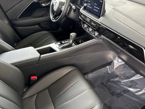 Certified 2025 Acura ADX AWD image 20