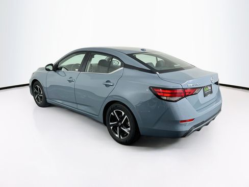 Used 2025 Nissan Sentra SV FWD image 5