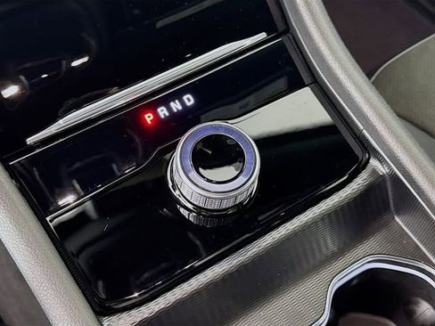 New 2025 Jeep Grand Cherokee L Laredo image 19