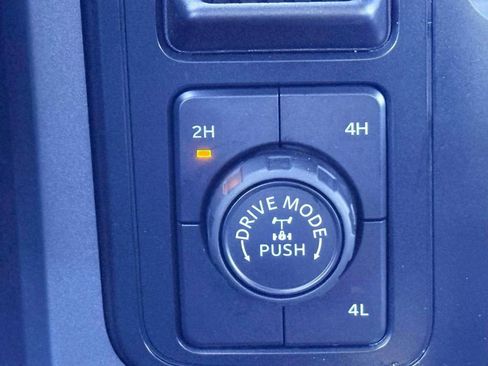 Used 2025 Ford F150 XLT w/ Equipment Group 301A Standard AWD/4WD image 19