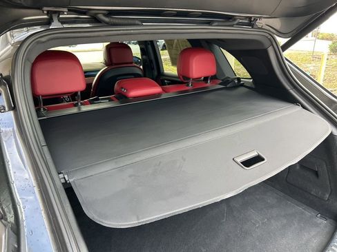 Used 2022 Porsche Cayenne w/ Premium Package Plus image 33