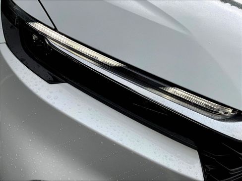Used 2024 Honda CR-V EX image 32