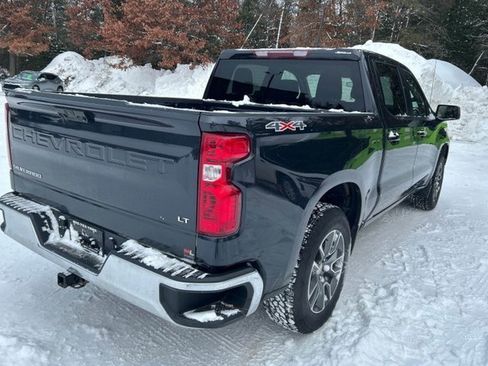 Used 2024 Chevrolet Silverado 1500 LT image 3