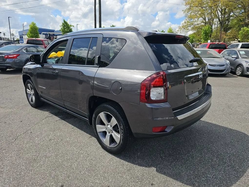 Used 2017 Jeep Compass High Altitude FWD image 4
