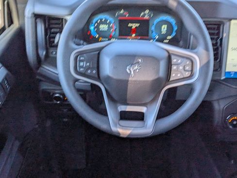 Used 2025 Ford Bronco 4-Door AWD/4WD image 10