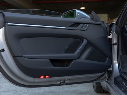 Used 2025 Porsche 911 Carrera T image 21