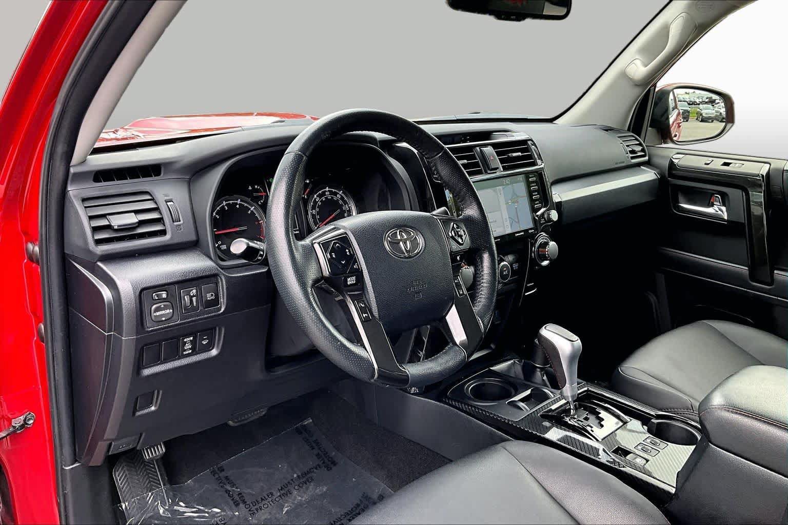 Used 2023 Toyota 4Runner TRD Off-Road Premium w/ Moonroof Package AWD/4WD image 18