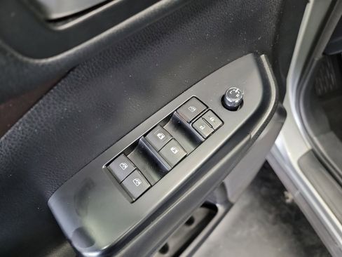 Used 2018 Toyota Highlander XLE AWD/4WD image 14