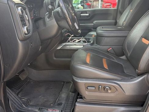 Used 2022 GMC Sierra 2500 AT4 AWD/4WD image 4