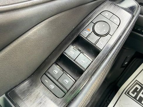 Used 2023 Nissan Rogue SV w/ SV Premium B Package FWD image 22