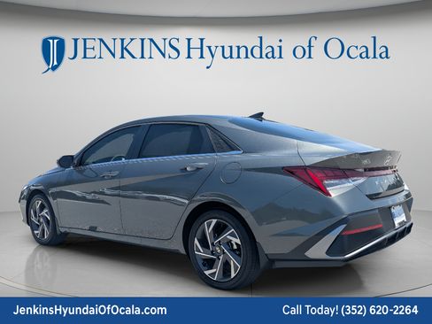 New 2026 Hyundai Elantra Limited FWD image 6