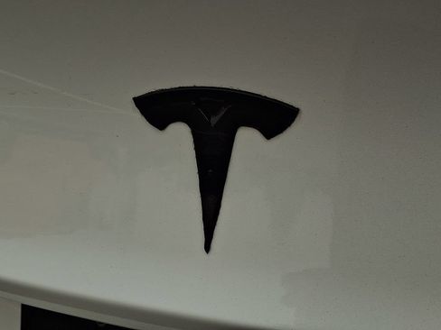Used 2023 Tesla Model 3 Standard Range RWD image 29