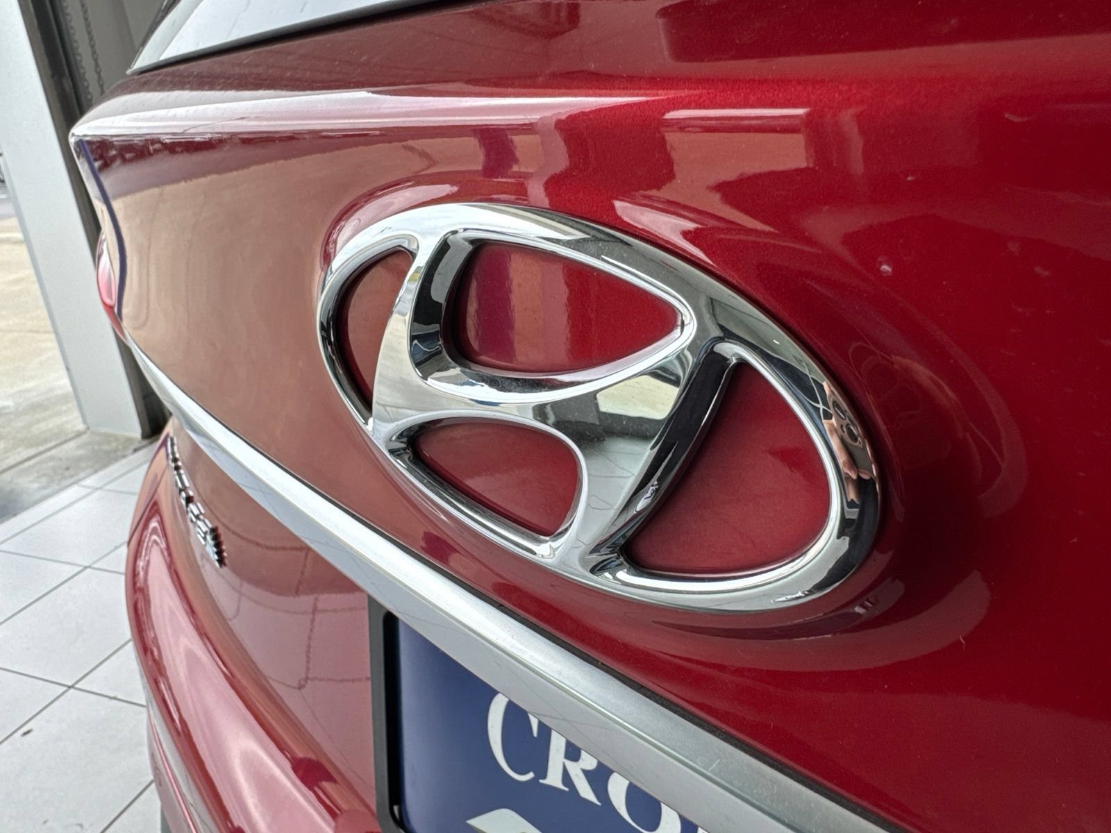 Used 2020 Hyundai Santa Fe SEL w/ Convenience + Premium Package FWD image 10