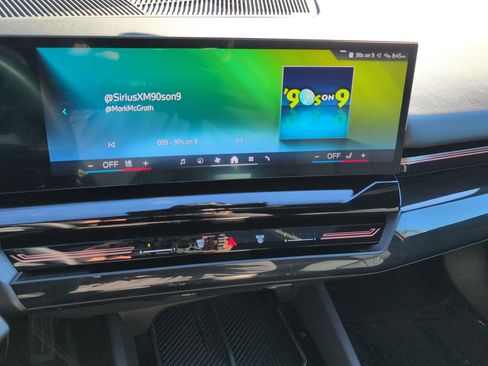 Used 2024 BMW 530i w/ M Sport Package image 23