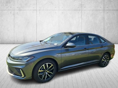 New 2026 Volkswagen Jetta SE image 9