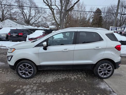 Used 2019 Ford EcoSport Titanium image 4