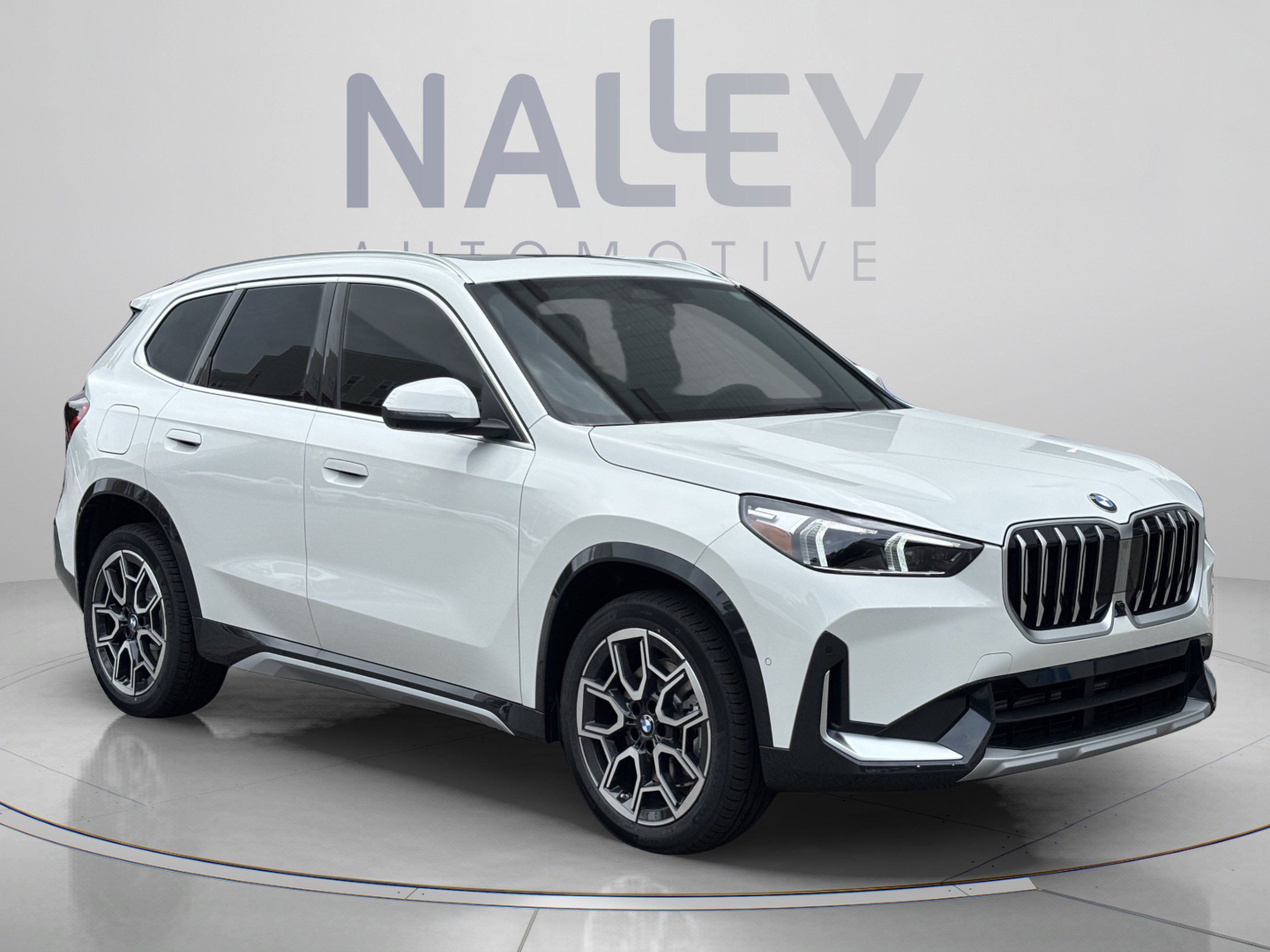 Used 2026 BMW X1 xDrive28i w/ Technology Package AWD/4WD image 5