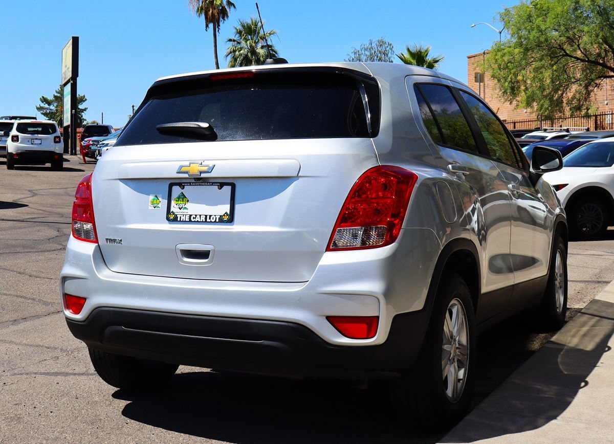 Used 2020 Chevrolet Trax LS w/ Tint and Cruise Package FWD image 13
