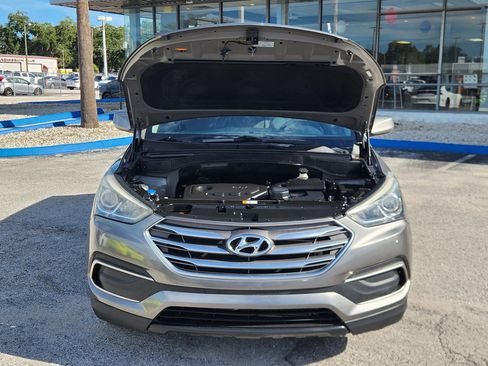 Used 2018 Hyundai Santa Fe Sport image 18