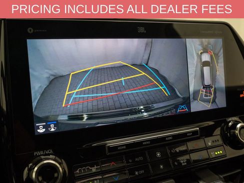 Used 2021 Toyota Highlander Limited FWD image 16
