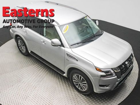 Used 2022 Nissan Armada SV w/ SV Appearance Package image 3