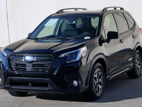 Used 2022 Subaru Forester Premium AWD/4WD image 47