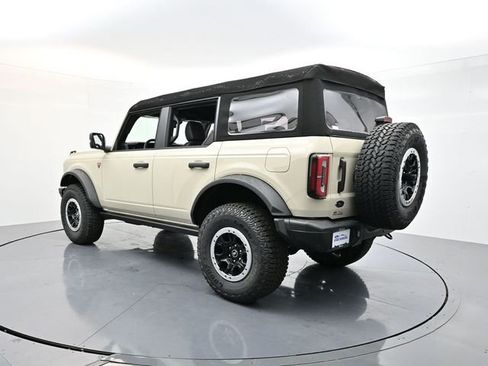 New 2025 Ford Bronco Badlands AWD/4WD image 5