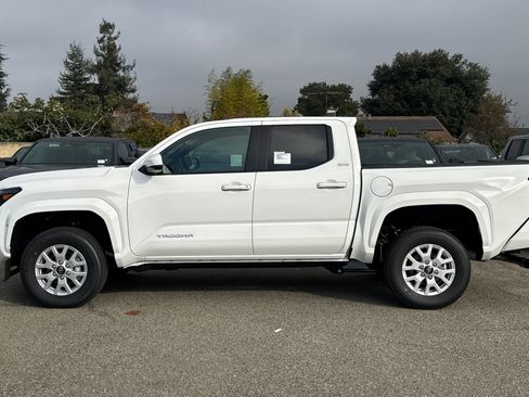 New 2026 Toyota Tacoma TRD Sport image 6