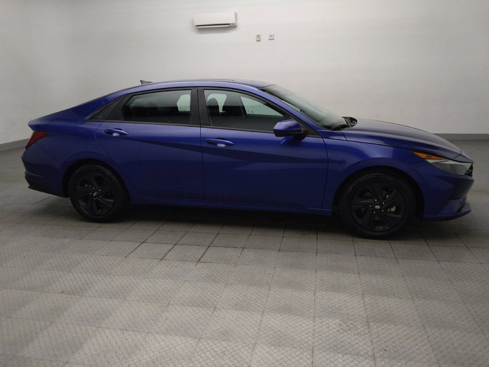 Used 2021 Hyundai Elantra SEL w/ Convenience Package FWD image 11