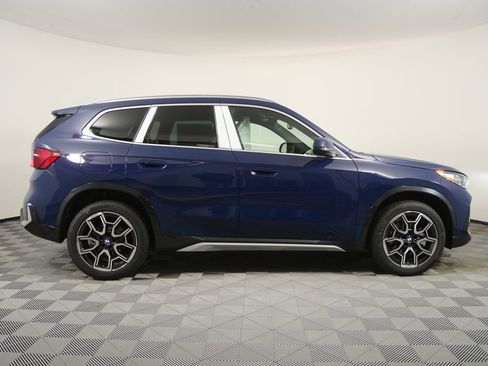 New 2026 BMW X1 xDrive28i w/ Convenience Package AWD/4WD image 2
