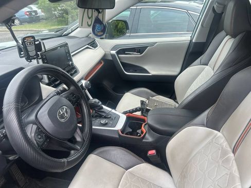 Used 2019 Toyota RAV4 Adventure AWD/4WD image 7